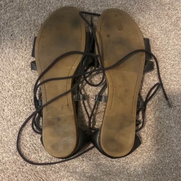 Old Navy Sandals - Picture 2 of 3